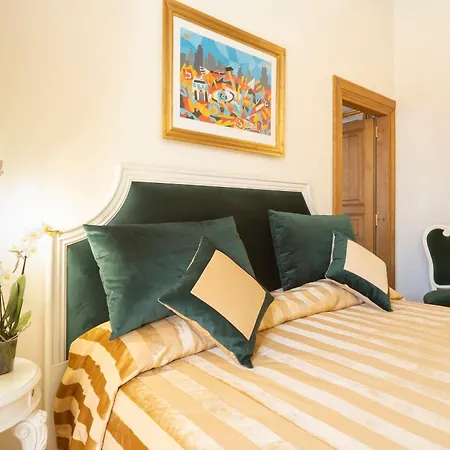 Pantheon Suites In Rome