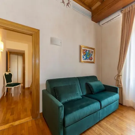 Pantheon Suites In Rome